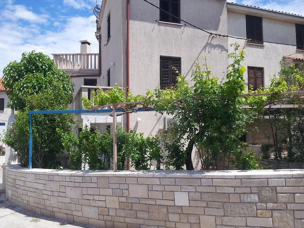 Holiday Home House Istria Rakalj