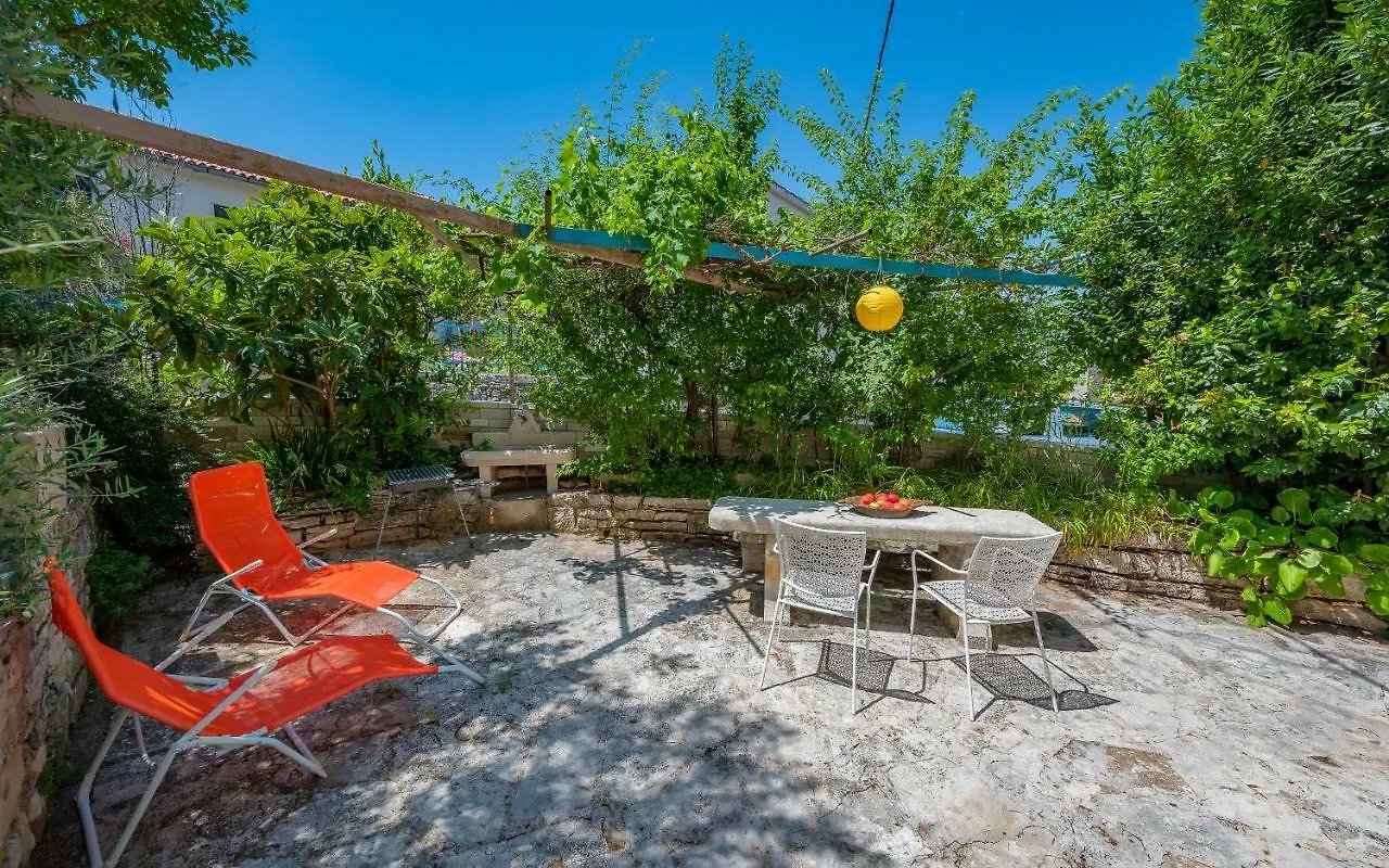 Holiday Home House Istria Rakalj