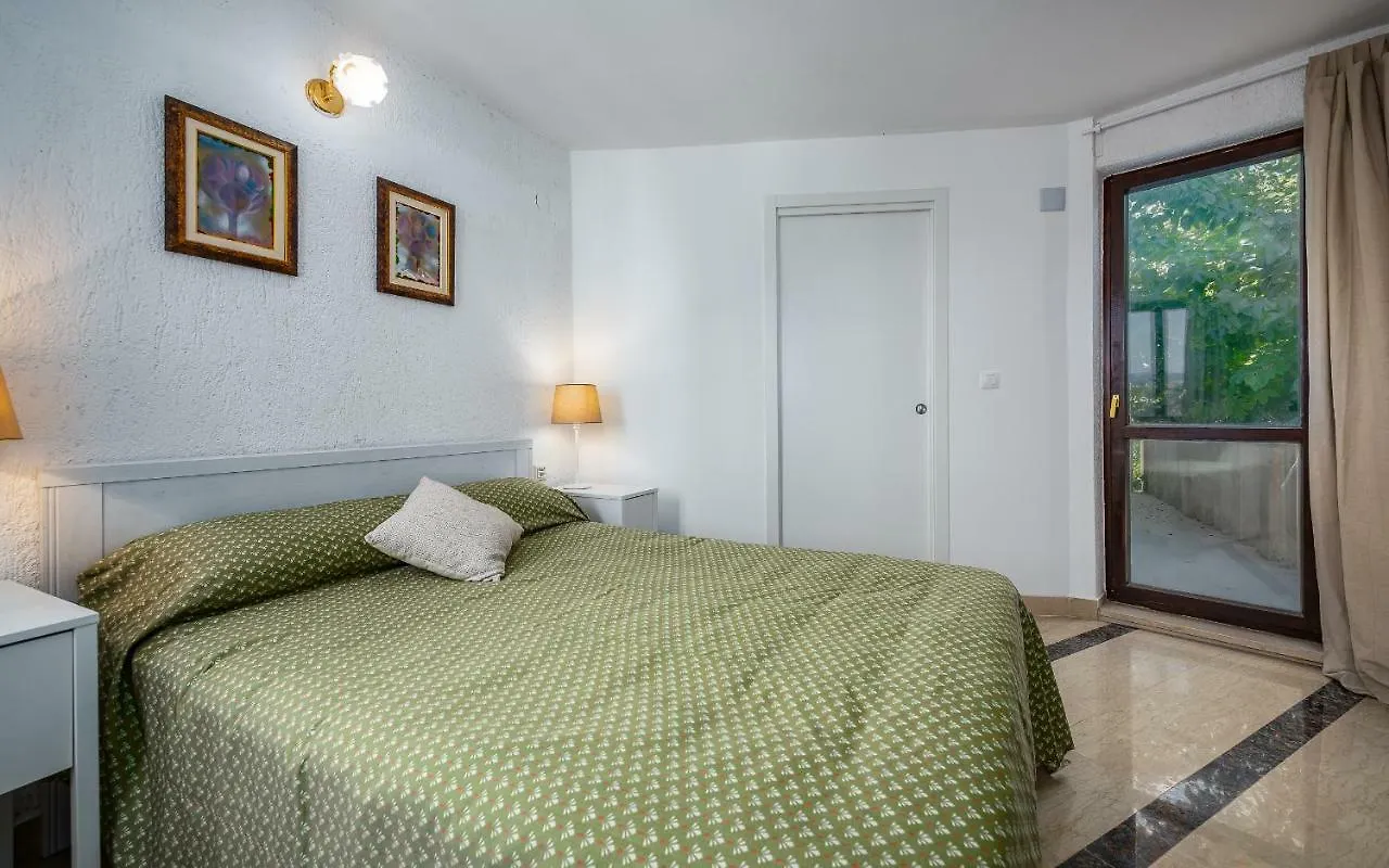 Holiday Home House Istria Rakalj 0*,