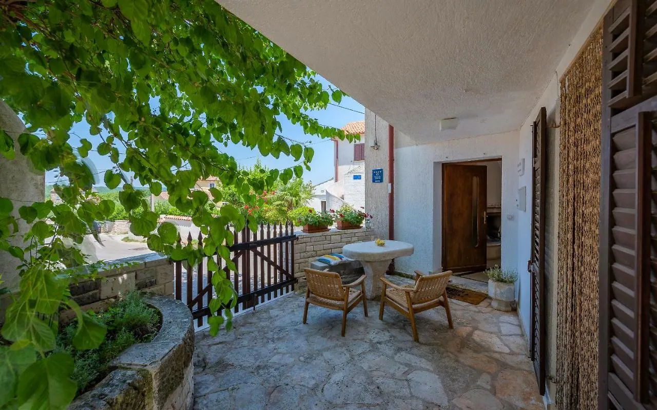 Holiday Home House Istria Rakalj
